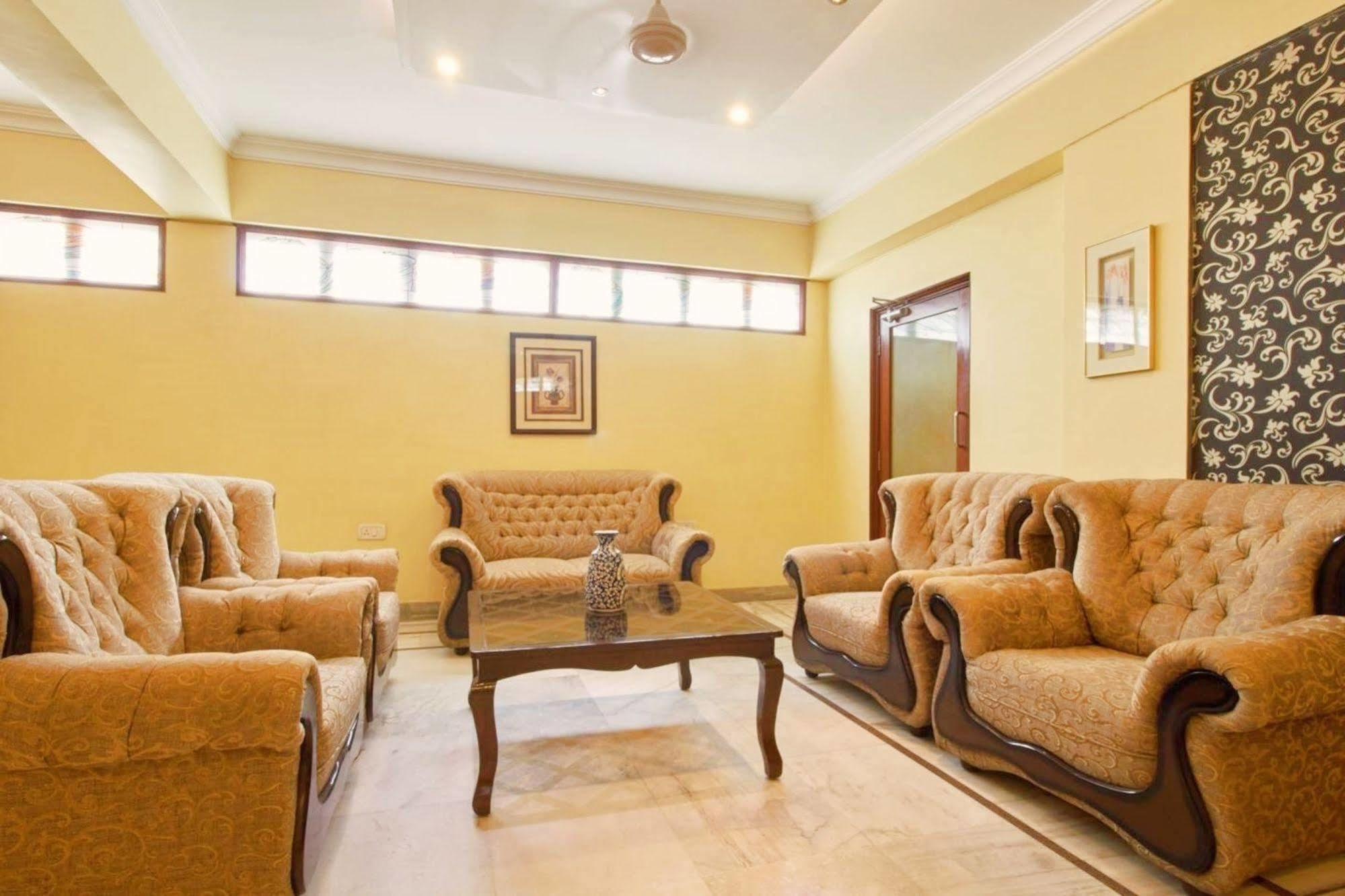 Genx Banjara Hill 1589 Hotel Hyderabad Exterior photo