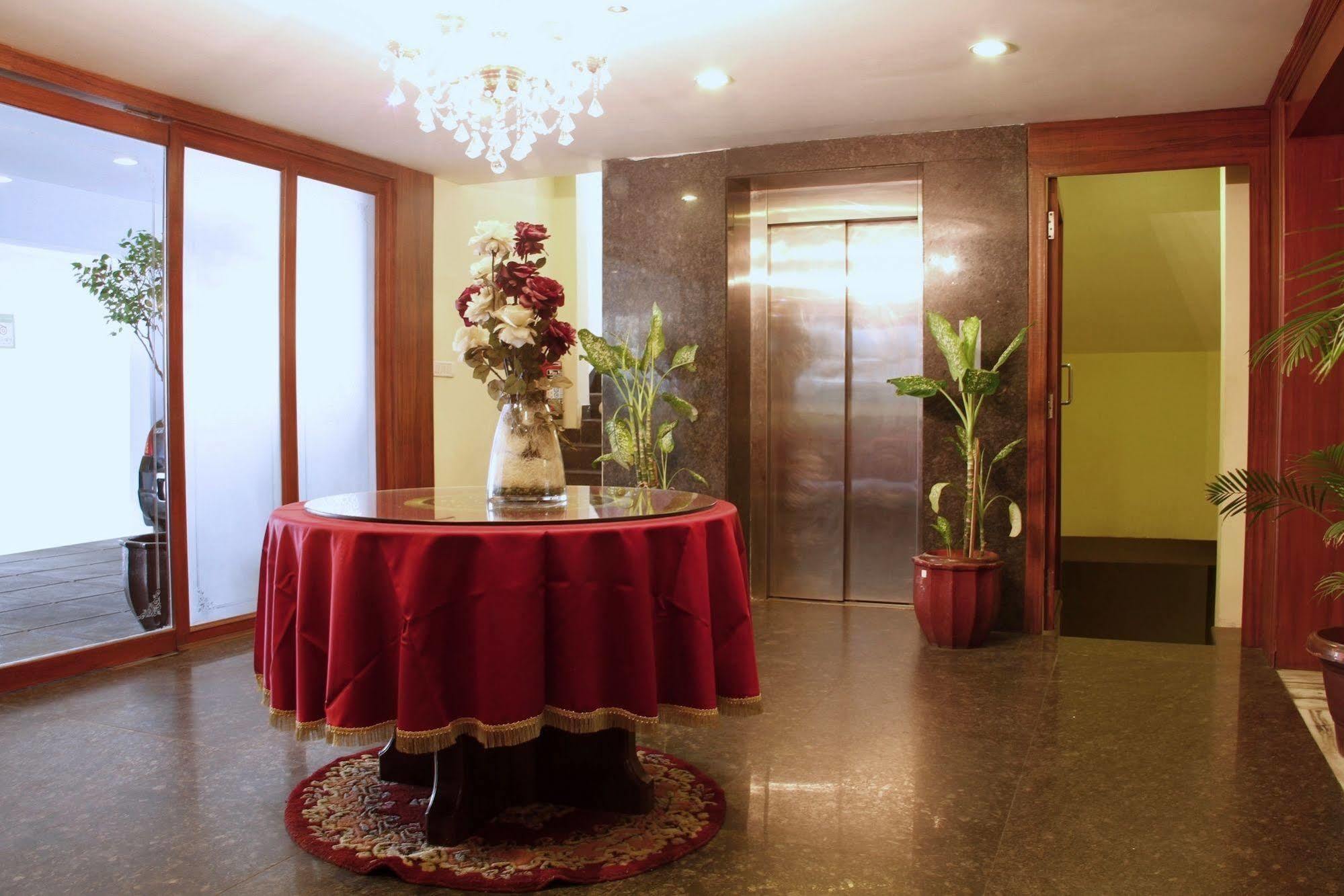 Genx Banjara Hill 1589 Hotel Hyderabad Exterior photo